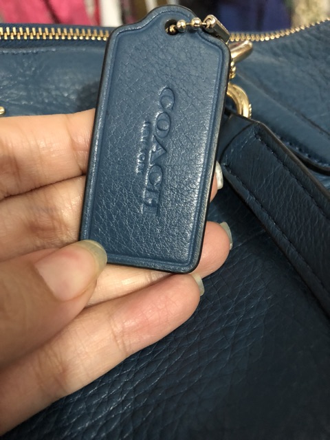 Thanh lý túi Coach auth