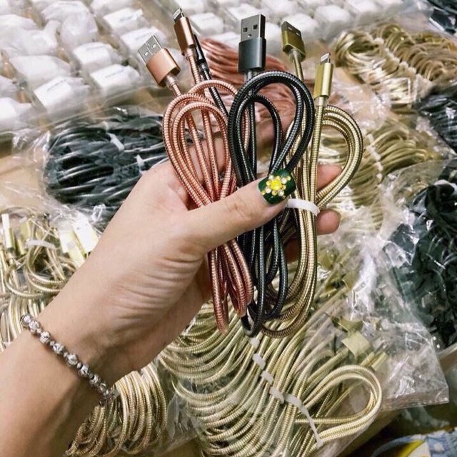 Dây cáp sạc điện thoại cao cấp