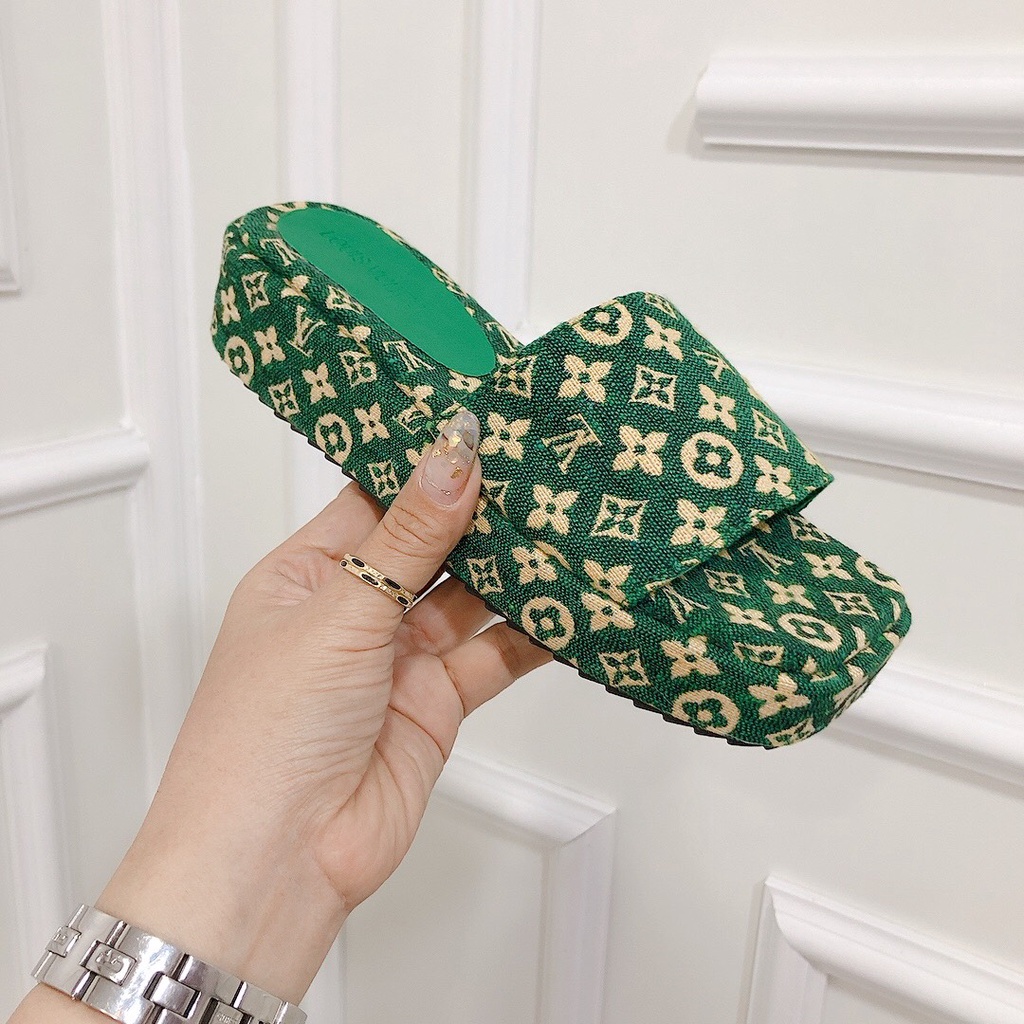 Dép Bánh Mì 3p Bản Ngang Lv [Siêu HOT] Đế Mút Cao Cấp Bọc Chất Canvas Siêu Êm Lên Chân Cực Xinh - Chị Chảnh Store