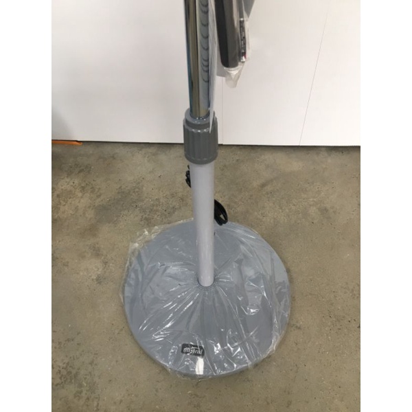 Quạt cây Mistral MSF1628WR - Có điều khiển từ xa - Nhâp khẩu Malaysia - Thương hiệu Úc - Quạt đứng
