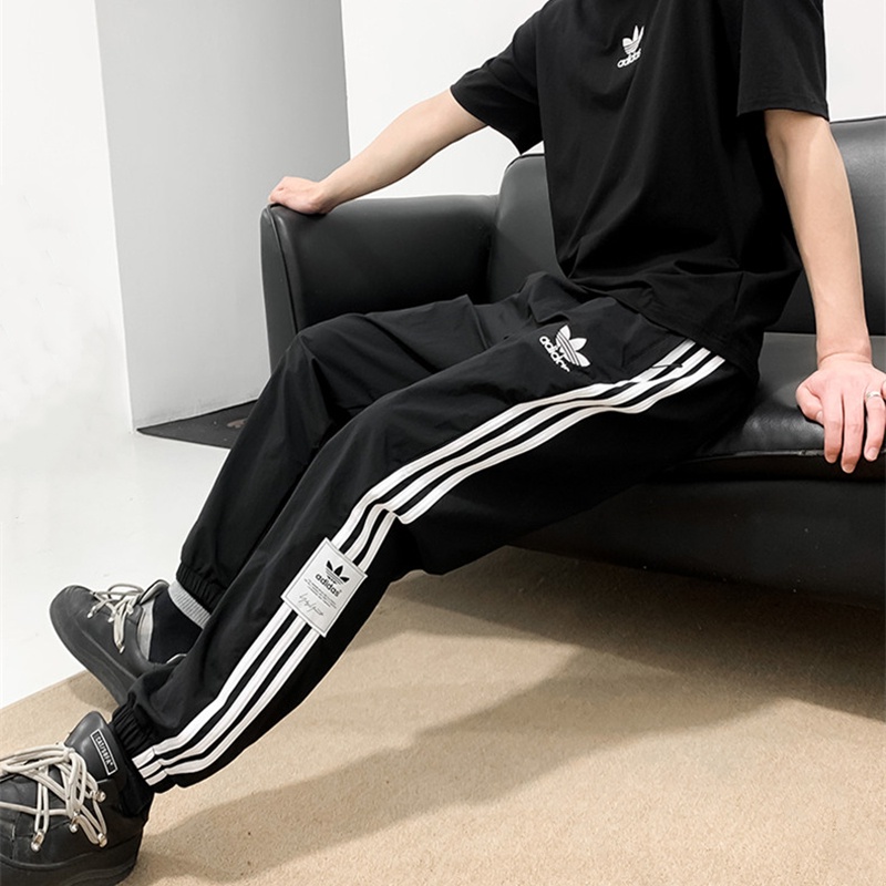 Quần Thể Thao Adidas Dệt Kim Thiết Kế Năng Động Trẻ Trung Hợp Thời Trang Cho Nam Nữ