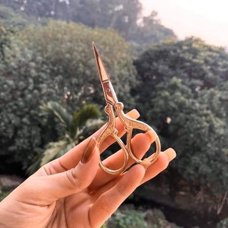kéo cắt form con hạc