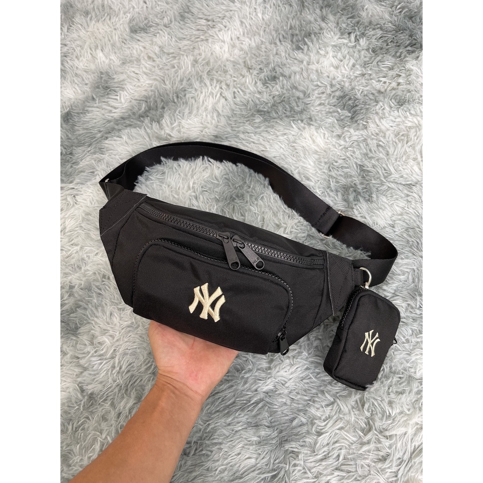 TÚI ĐEO CHÉO B438 MONOGRAM WAIST BAG - BLACK