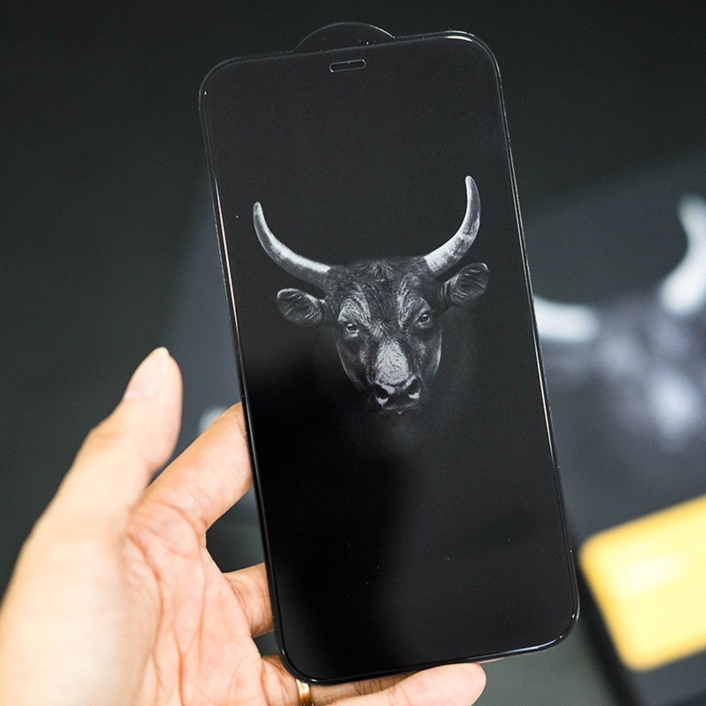 MIẾNG DÁN CƯỜNG LỰC MIPOW KINGBULL PREMIUM HD (2.7D) IPHONE 12 I 12PRO I 12PROMAX (KHÔNG VIỀN ĐEN)