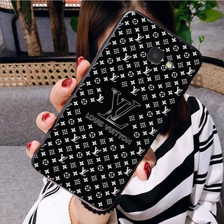 Ốp lưng Samsung Galaxy J4 Plus in hình L V thời trang cá tính