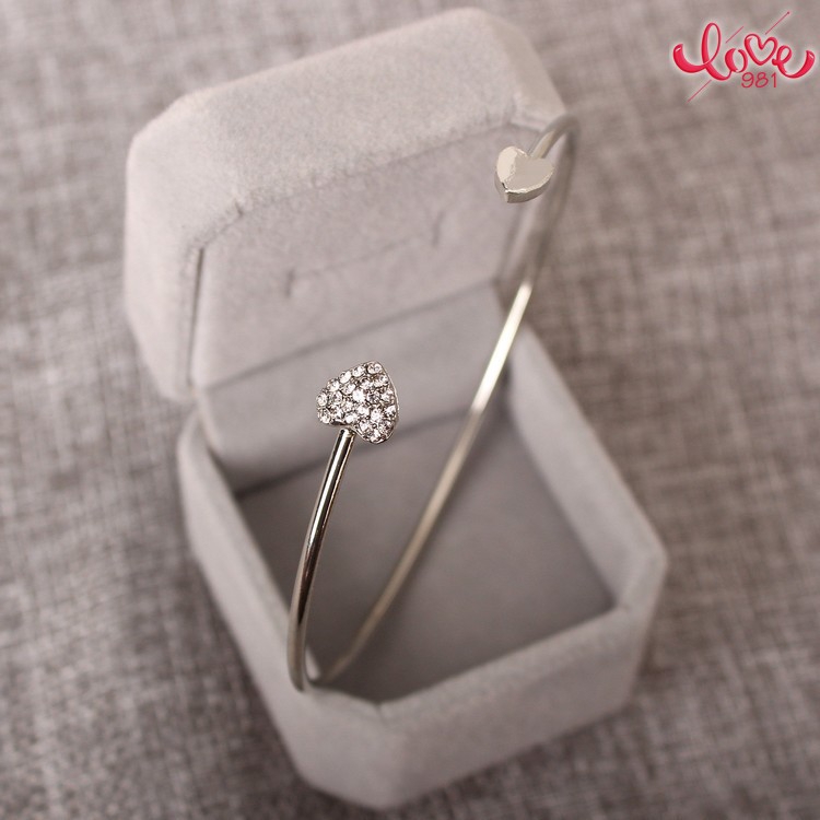 Vòng Tay Mạ Vàng Đính Đá Zircon Hình Trái Tim Lấp Lánh Đơn Giản Dễ Phối Đồ Phong Cách Hàn Quốc | BigBuy360 - bigbuy360.vn