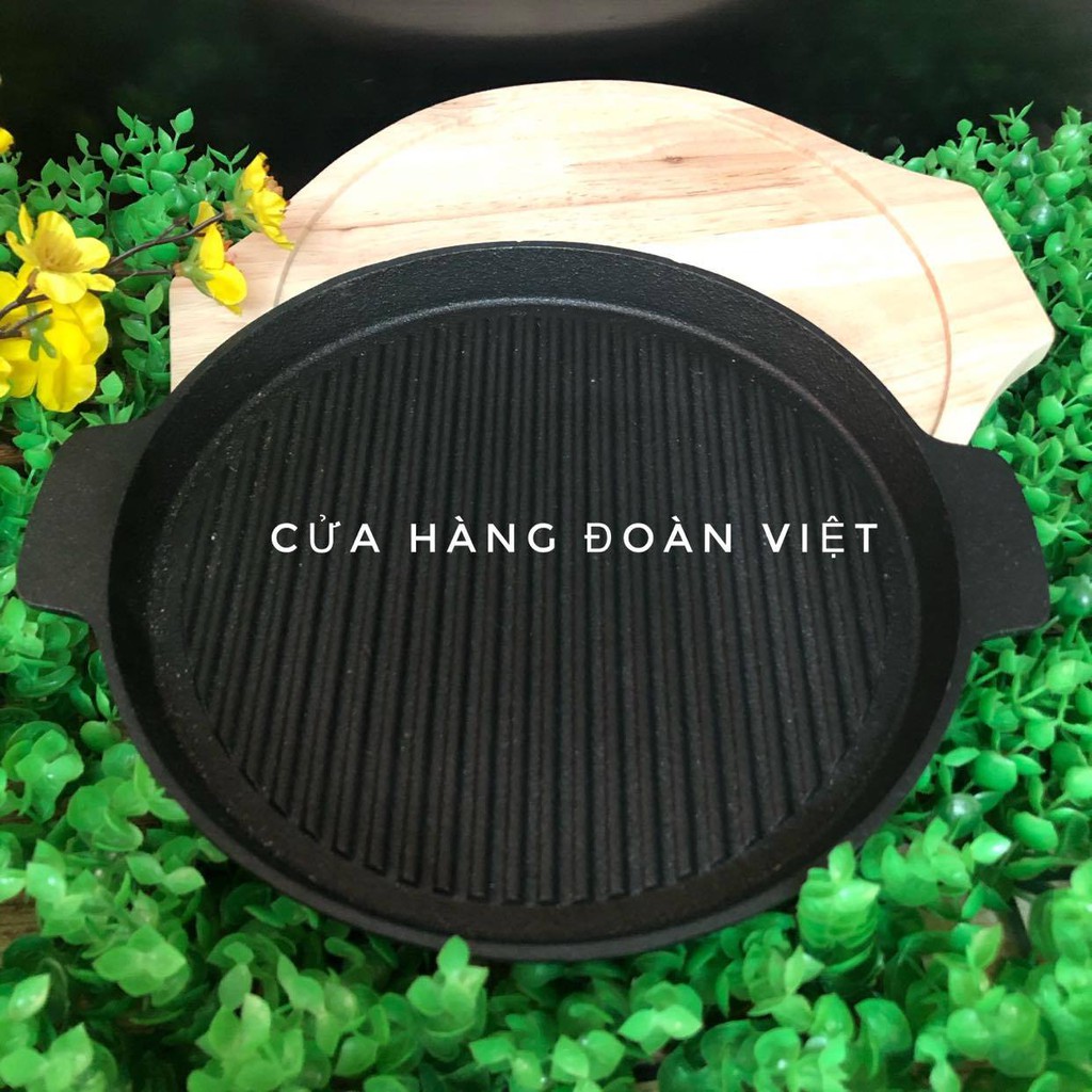 Chảo Gang chống dính nướng BBQ, Làm Bò Bít Tết, Bánh Mì Chảo- Nặng 1400g , kèm đế gỗ cao cấp sang trọng