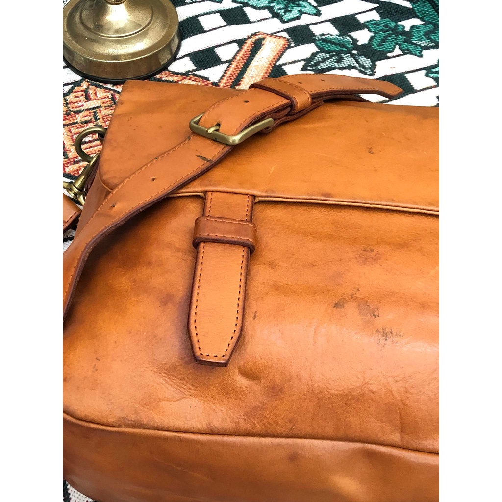 Túi đeo unisex da thật 100%, đã qua sử dụng