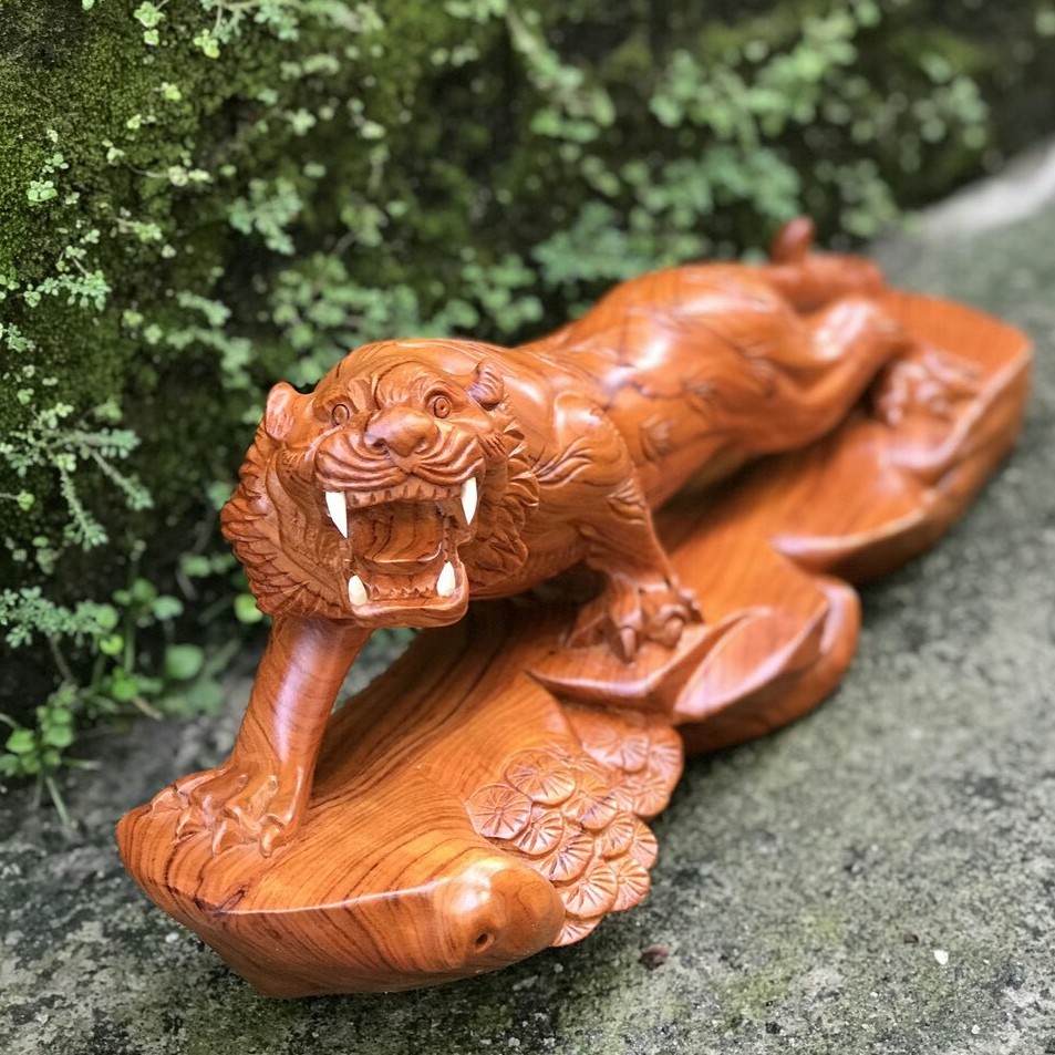 Tượng Linh Vật Con Hổ Gỗ Hương