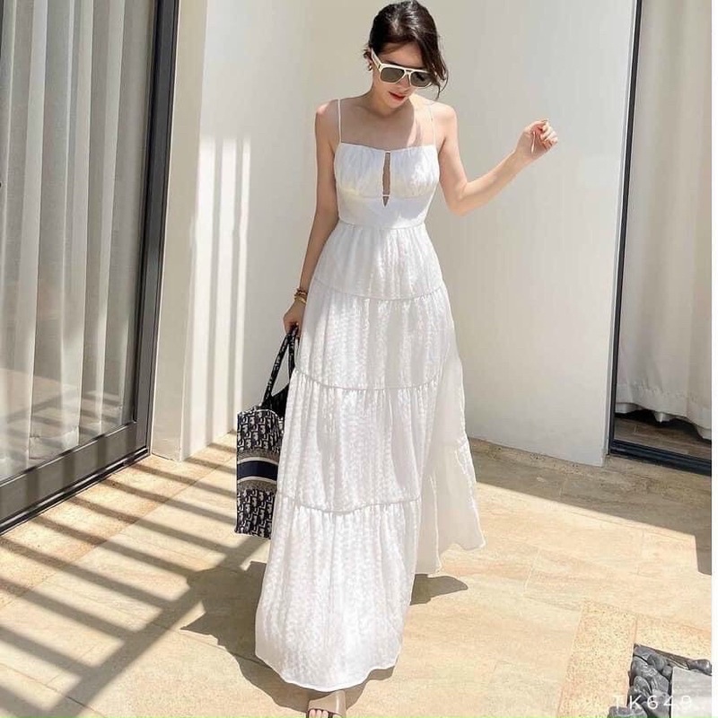 ĐẦM DÁNG DÀI HỞ LƯNG CỘT DÂY