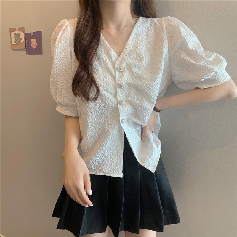 Áo Sơ Mi Trắng Tay Phồng Ngắn Phối Nút Ngọc Trai Thời Trang Mùa Hè Phong Cách Pháp Mới Cho Nữ