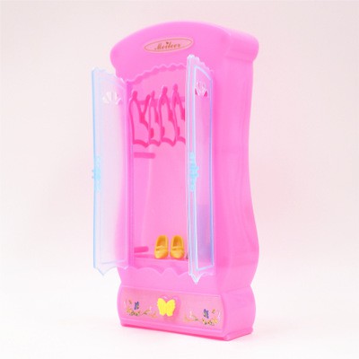 tủ quần áo búp bê xinh xắn