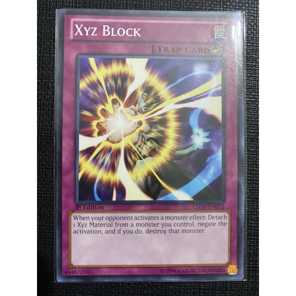 Thẻ bài Xyz Block