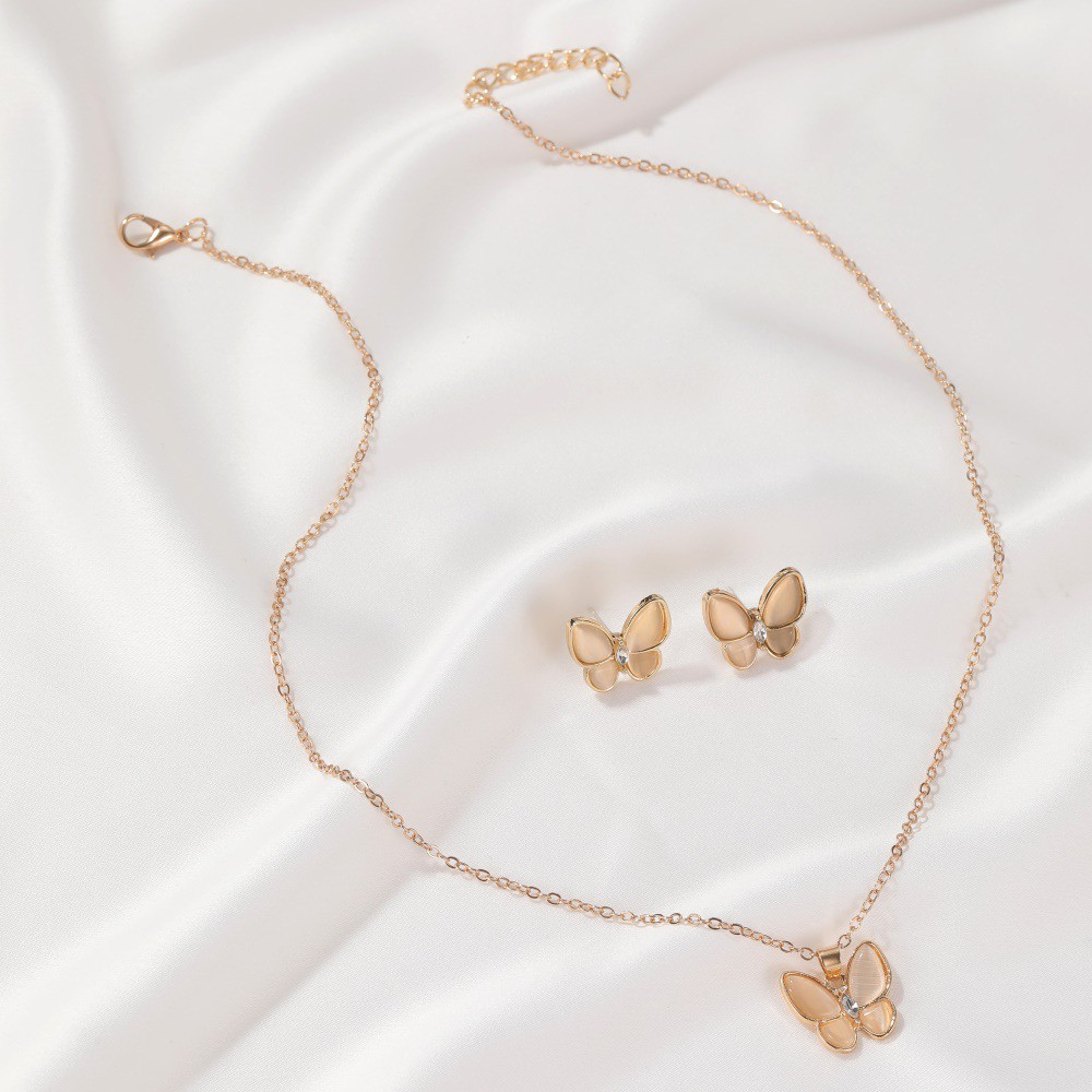 Bộ Dây Chuyền Và Bông Tai Hình Bướm Đính Đá Trắng Cho Nữ