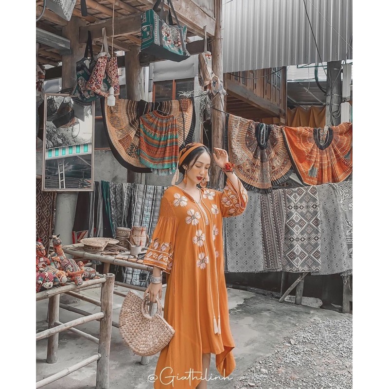 Váy cam boho thổ cẩm (có sẵn)