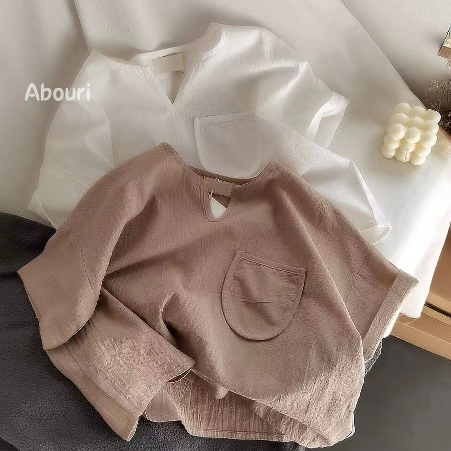[Babycat] Hàng Có Sẵn Áo Cotton Lanh Mỏng Mềm Mại Thoáng Khí Có Túi Cổ Chữ V Phong Cách Hàn Quốc Nhật Bản Phương Tây Cho Bé Trai Và Bé Gái