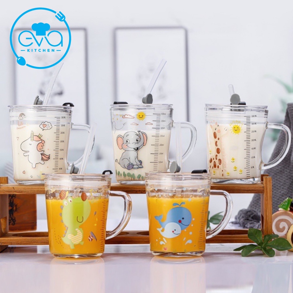 Ca Thuỷ Tinh Có Vạch Chia Ml / Cốc Thuỷ Tinh Chia Vạch Ml Lường nước Có Nắp Đậy Kèm Ống Hút Cho Bé M3518