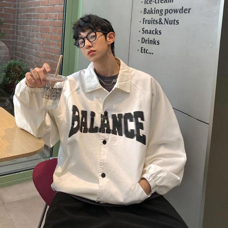 ORDER TB-  ÁO KHOÁC NAM ĐÓNG CÚC CỔ BẺ BO VẠT IN HÌNH CHỮ