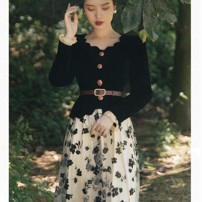 Set Áo Nhung Đen + Chân Váy Phong Cách Retro Hàn Quốc Cho Nữ