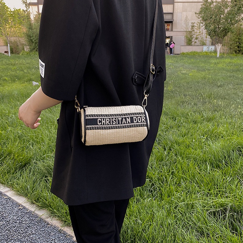 Túi Đeo Vai Đan Sợi Rơm Thời Trang Sành Điệu Cho Nữ