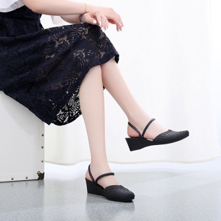 Giày nhựa nữ mới