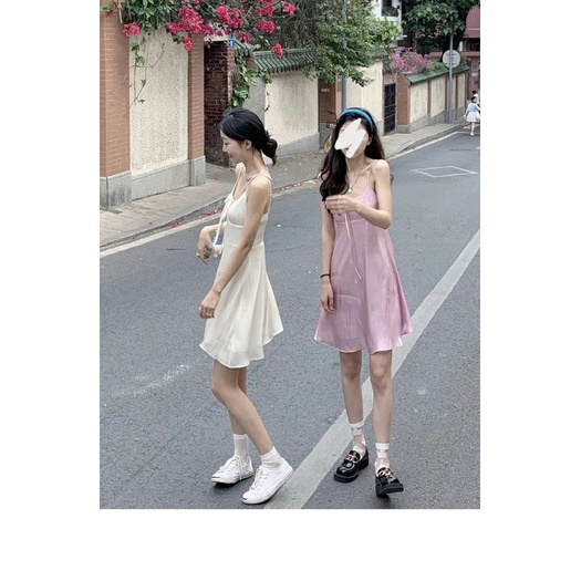 Váy hai dây hồng bánh bèo siêu nữ tính lấp lánh
