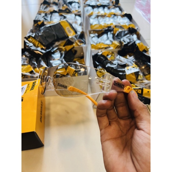 Kính Trắng DEWALT Nhập USA🇺🇸