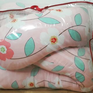 Gối chữ U Carrot họa tiết hoa cho bà bầu