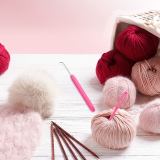 1 bộ kim + kim móc đan len
