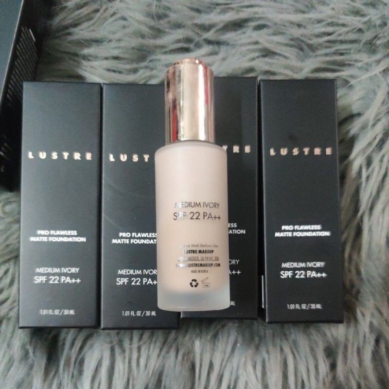 Kem Nền Siêu Mịn Căng Bóng LUSTRE PRO