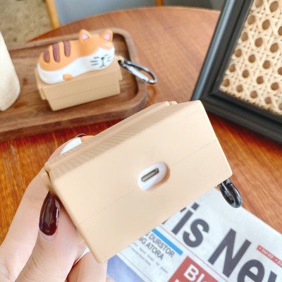 AIrPods case hình con mèo nằm trên cái hộp