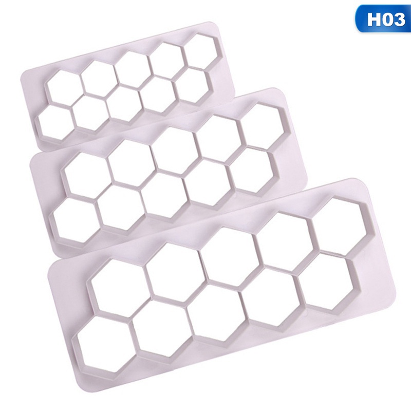 Set 3 Khuôn Cắt Bánh Bằng Nhựa Tiện Dụng