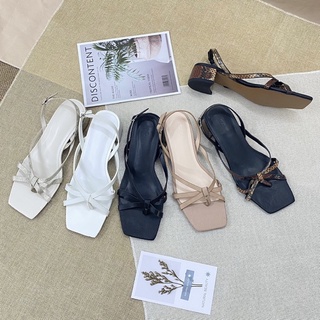 Sandal Nữ Quai Mảnh Xỏ Ngón Gót Vuông Cao 4Cm