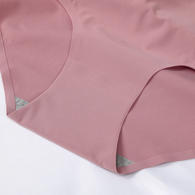 Quần Lót Levao Không Đường May Họa Tiết Hoa Cúc Dành Cho Nữ