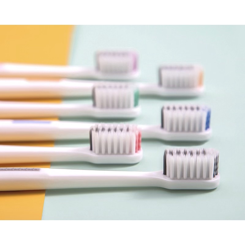 Bàn chải đánh răng sợi mảnh dành cho người lớn có hộp