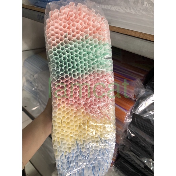 Ống hút nhựa phi 6 đủ màu đầu nhọn 500g uống nước mía, nước ngọt