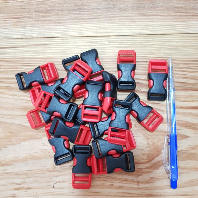 Khóa cài nón bảo hiểm chính hãng