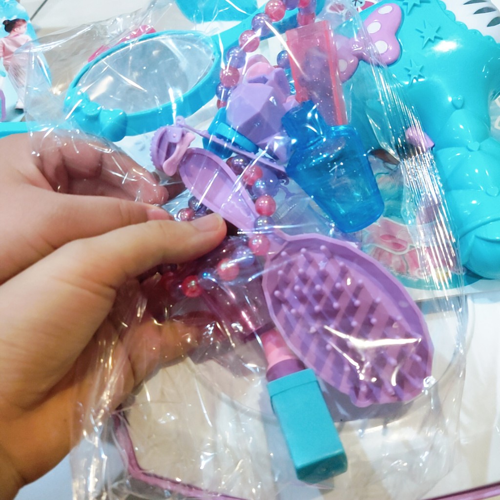 Vali kéo dụng cụ trang điểm có máy sấy như thật