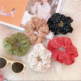 Cột tóc Scrunchies chấm bi