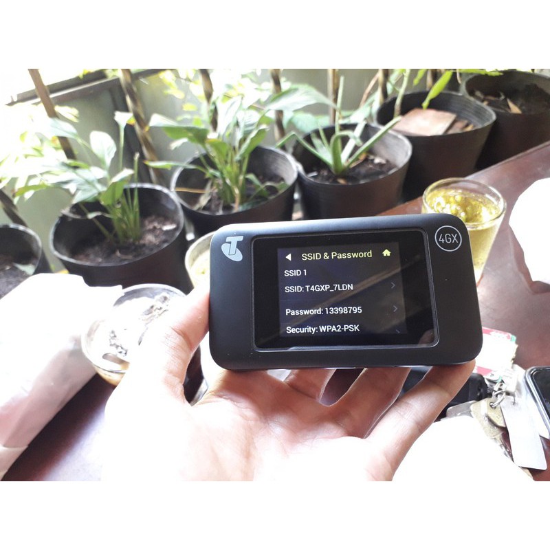 Bộ phát Wifi 4G Huawei E5787ph hay e5785 tốc độ 300Mbps. Hàng cao cấp - Pin 3000mAh