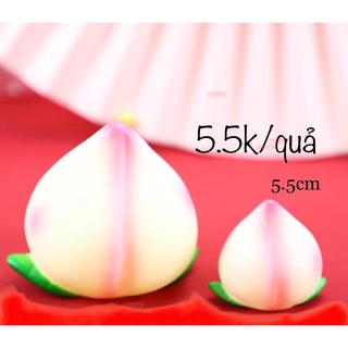 Mô hình quả đào tiên xinh xắn trang trí bánh kem