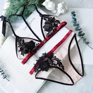 Bộ đồ nót thêu hoạ tiết
