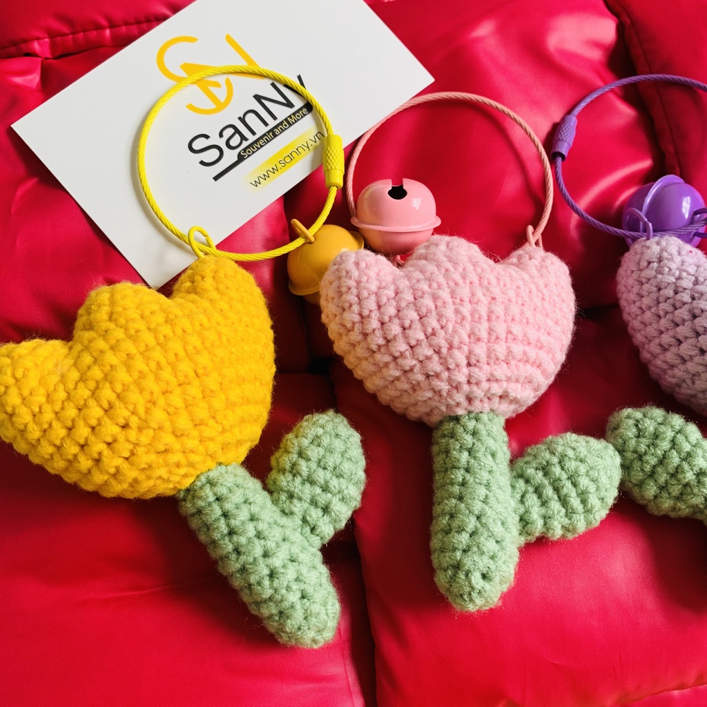 Móc khóa Len hình bông hoa Tulip có chuông