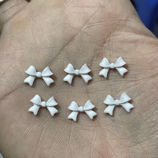 Charm nơ gắn móng tay
