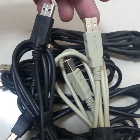 Dây nguồn 3 chấu UK 10A, 250V  dài 1.2m theo máy PC HP, DELL