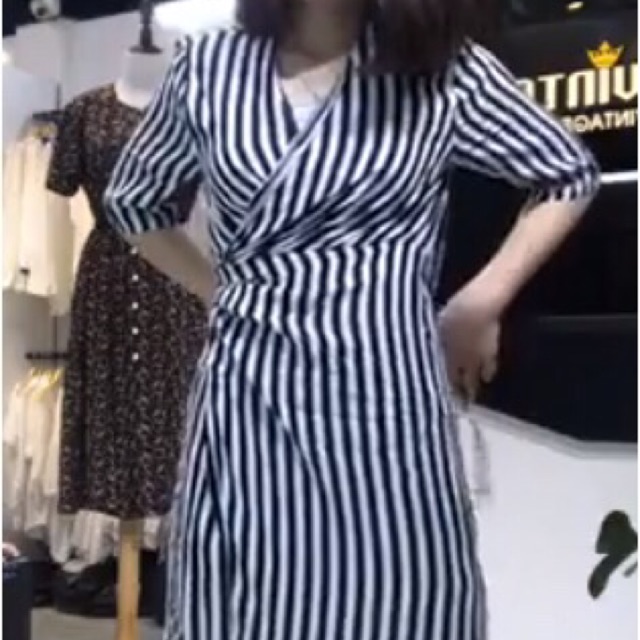 váy Khánh Huyền