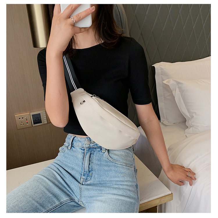 Túi bao tử da dành cho nữ màu trắng đơn giản