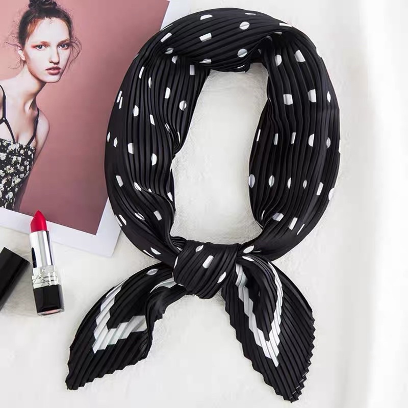 Khăn choàng cổ lụa xếp ly Khăn turban lụa dập ly