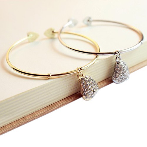 Vòng tay mặt hình trái tim cho nữ