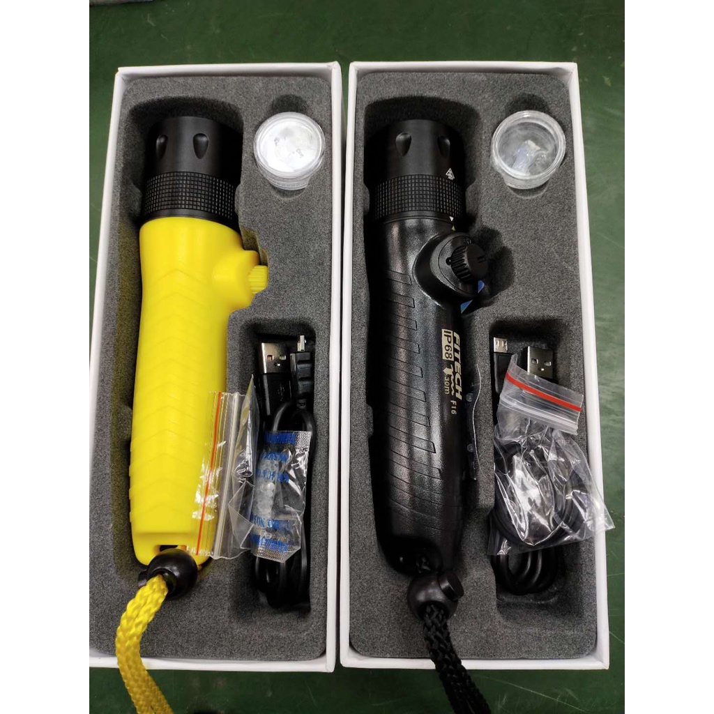 Đèn lặn Fitech F16 chính hãng cao cấp dành cho dân lặn chuyên nghiêp